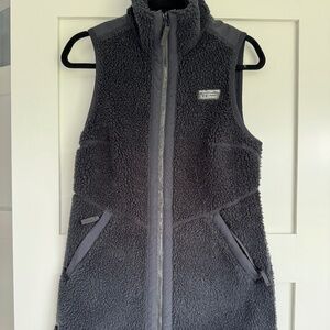 LL Bean Sherpa Black Tunic Vest